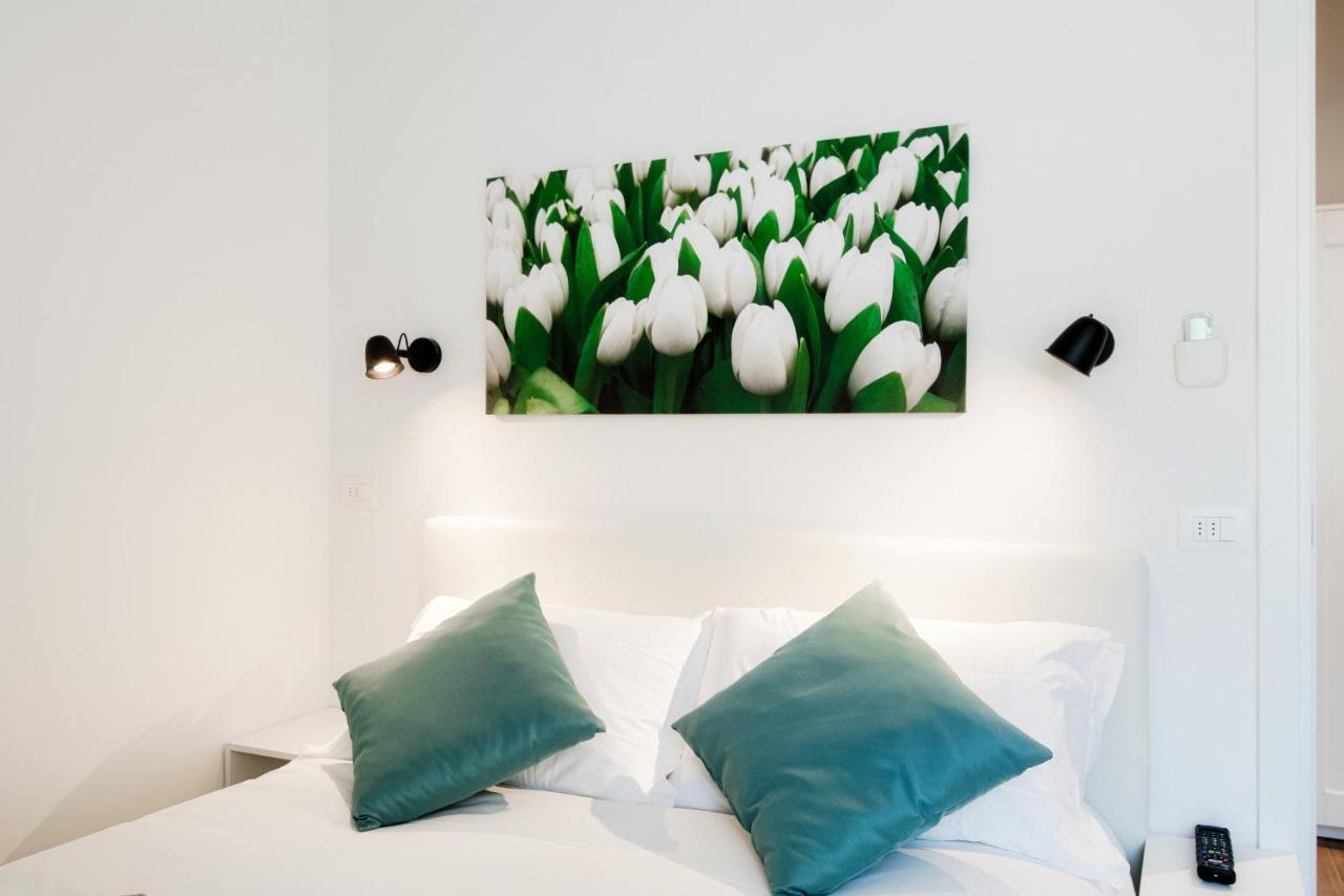 White Loft Como Center - By House Of Travelers Exterior foto