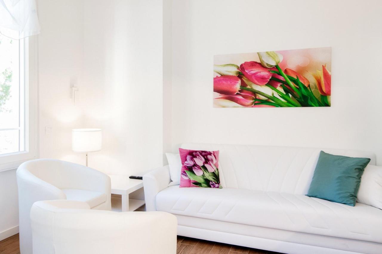 White Loft Como Center - By House Of Travelers Exterior foto