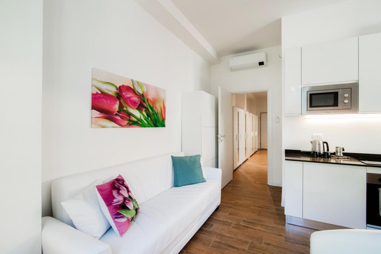 White Loft Como Center - By House Of Travelers Exterior foto