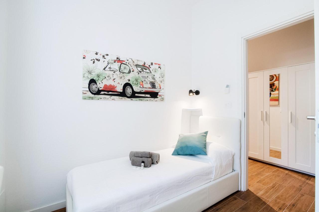 White Loft Como Center - By House Of Travelers Exterior foto