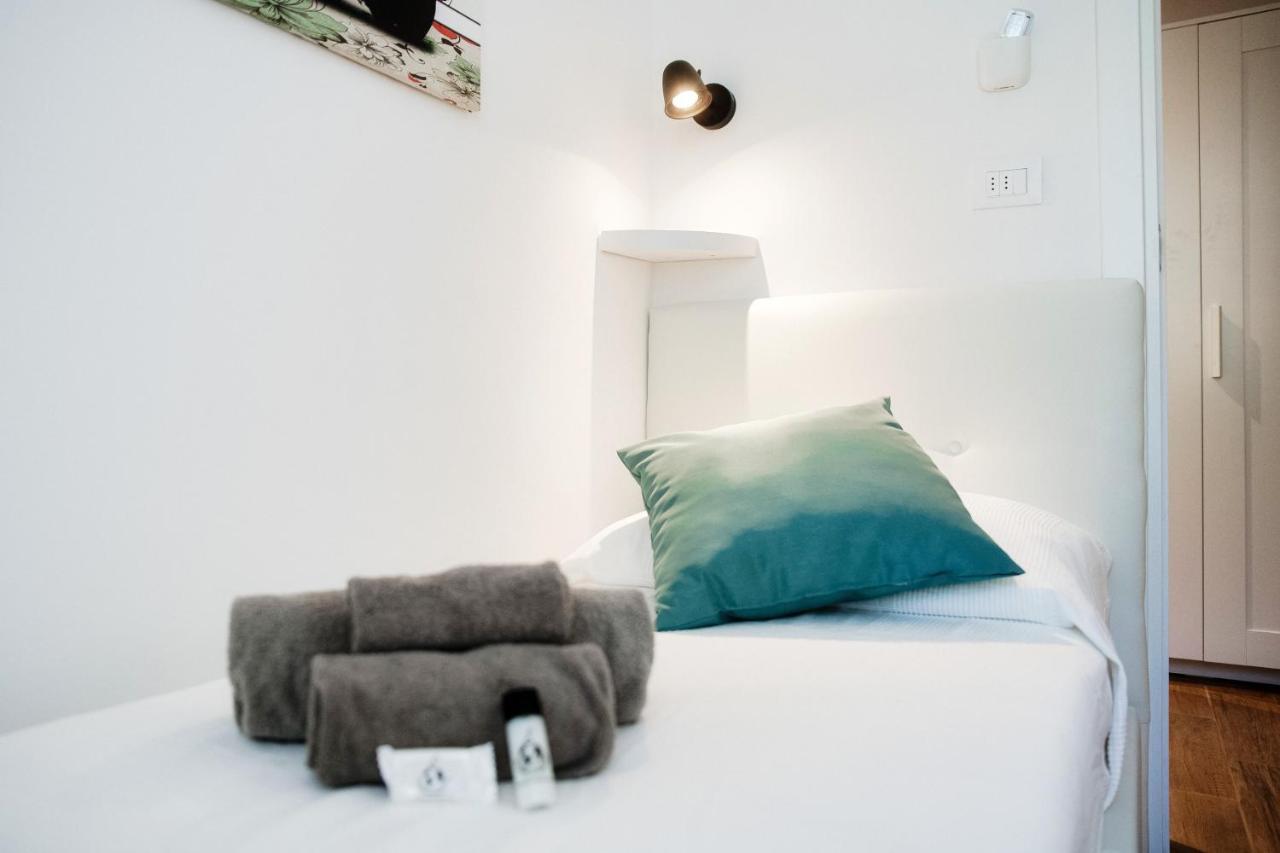 White Loft Como Center - By House Of Travelers Exterior foto